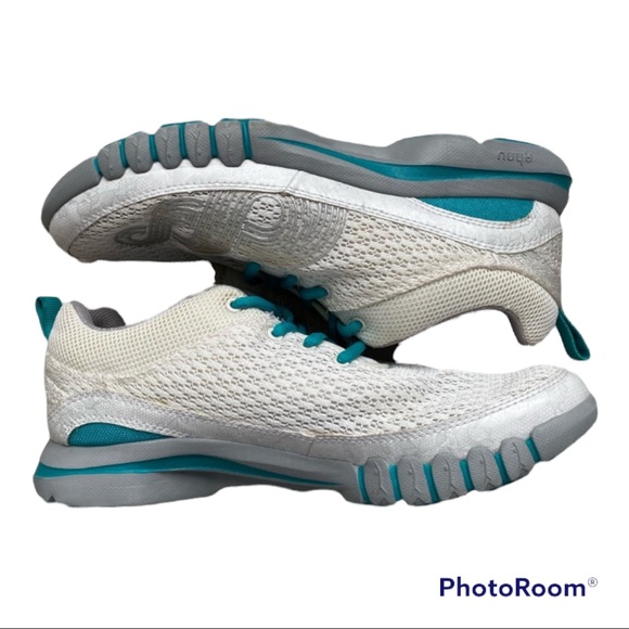 Ahnu Womens Yoga Sport/Flex Cross Trainer Sneakers - Picture 1 of 9